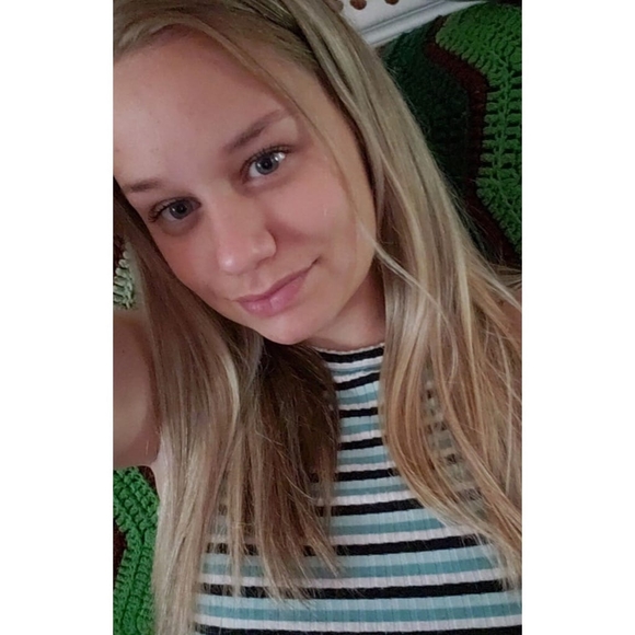 Meet your Posher, Michaela - Picture 1 of 1